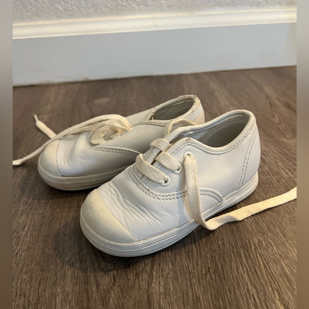 Children’s Baby Toddler Vintage Keds White Tennis Shoes Sz 5.5